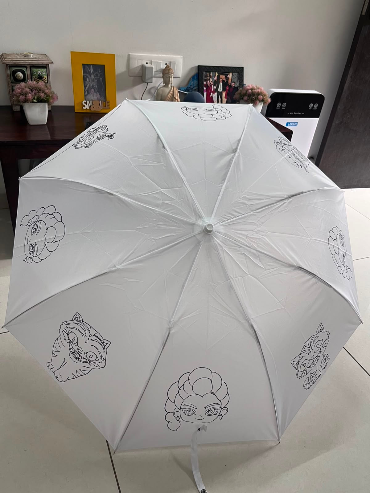 Monster High DIY Umbrella Activity Kit - uncoloured with wolf, cat and gothic girl outlines