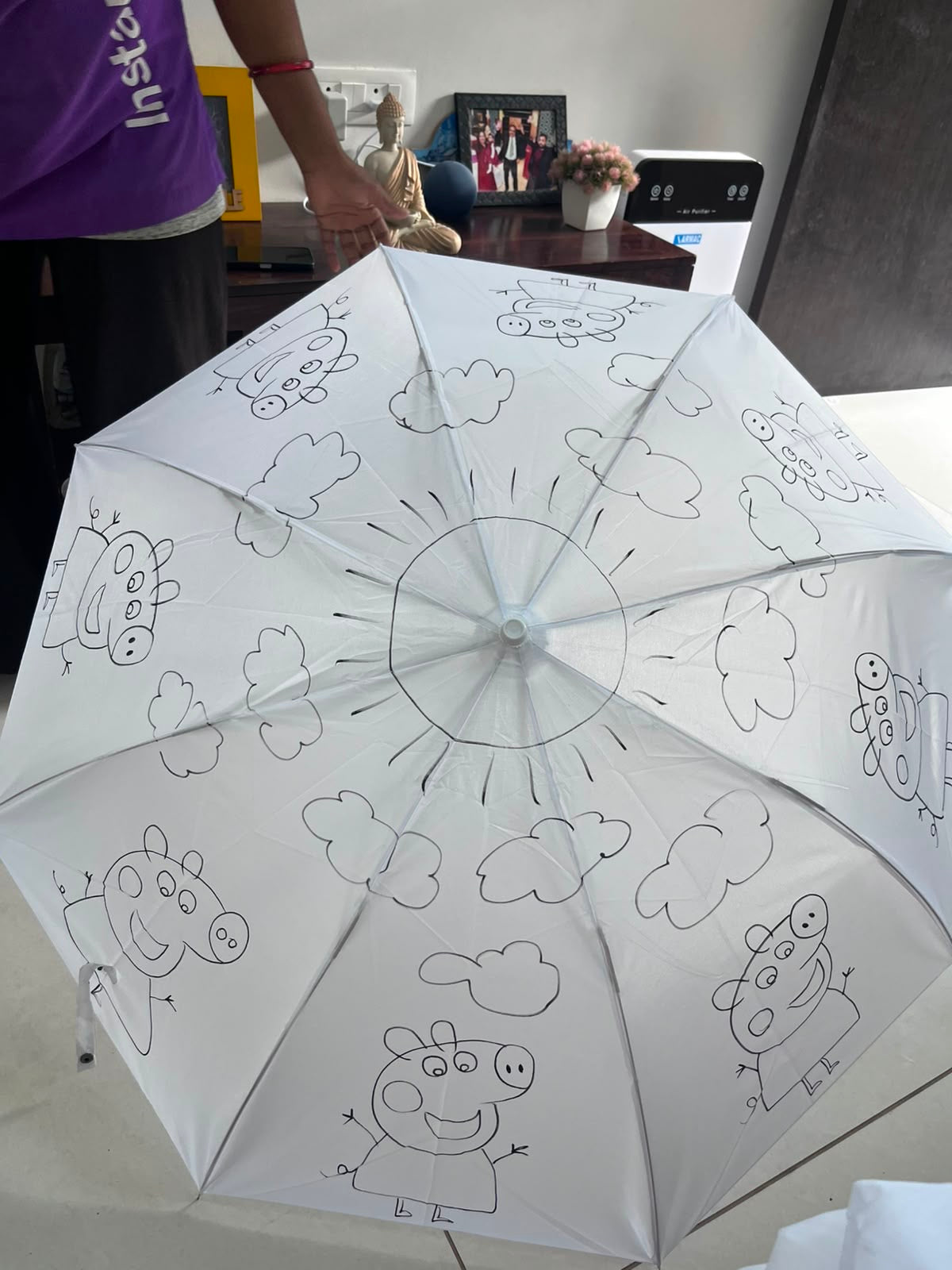 Peppa Pig DIY Umbrella - outline design ready to paint